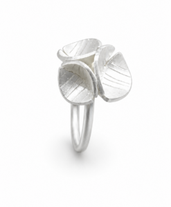 Anillo en plata. Colección Amapolas
