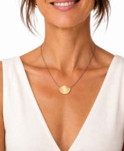 Colgante en Oro de 18 Quilates. Colección Abanicos