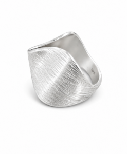 Anillo en Plata. Colección Flor de Loto