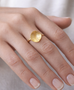 Anillo en Oro. Colección Amapolas