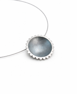 Colgante en Plata Oxidada. Colección Girasol