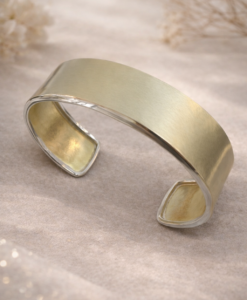 Brazalete en Oro y Plata.