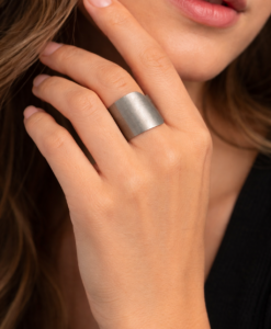 Anillo Plata Oxid. Colección Drac