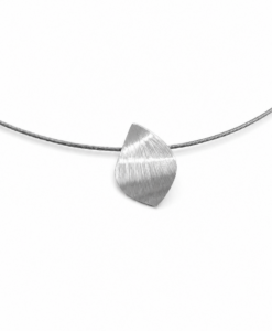 Colgante en Plata. Colección Flor de Loto