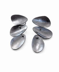 Earrings made of oxidized silver. Musclus Collection