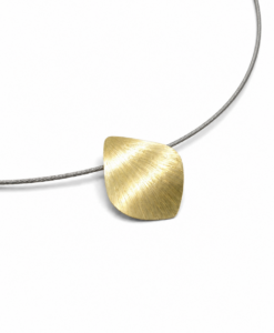 Colgante en Oro. Colección Flor de Loto