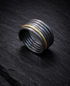 Anillo en Oro y Plata.