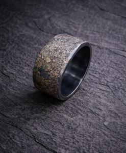 Anillo Plata Oxidada y Oro.