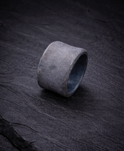 Anillo en Plata Oxidada.