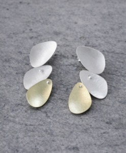 Earrings in Gold and Silver. Mussels Collection